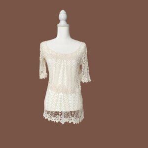 BLUE MOON WOMEN SHORT SLEEVE DISTRESS GARMENT TOP - SIZE MEDIUM